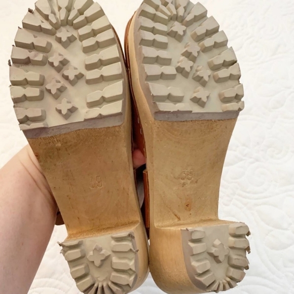 mia freja platform clog